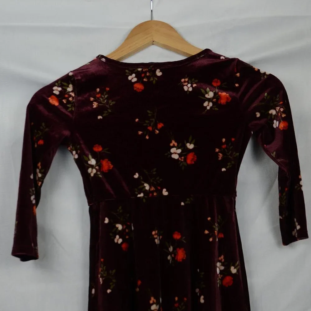Old Navy Velvet Floral Dress Size S (Kids)